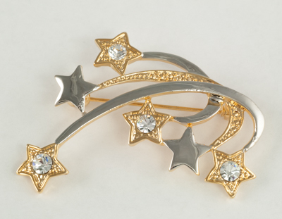 Nameastar.com Give the gift of the stars Name A Star For a Friend or Loved One. Registration certificates, tools to locate your star, stunning astrophotos, interactive astronomy software, and much more.